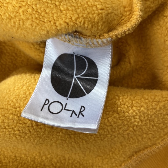 Polar Yellow Simple Crewneck - Picture 5 of 6